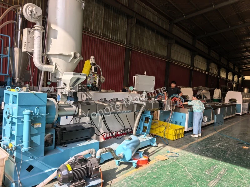 Matagumpay na Trial Run para sa Waste PE Plastic Lumber Production Line