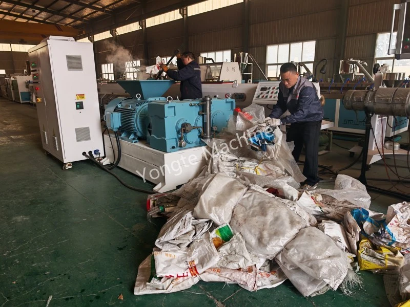 Parallel Twin-Screw Extruder para sa Plastic Film Recycling To Africa