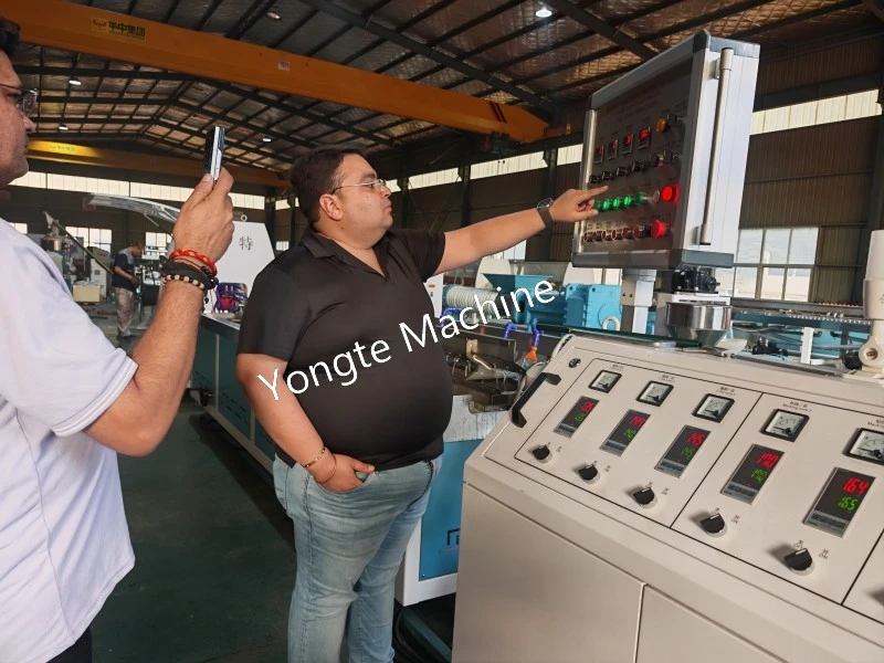 Rubber Irrigation Seepage Pipe Production Line Para sa Indian Client